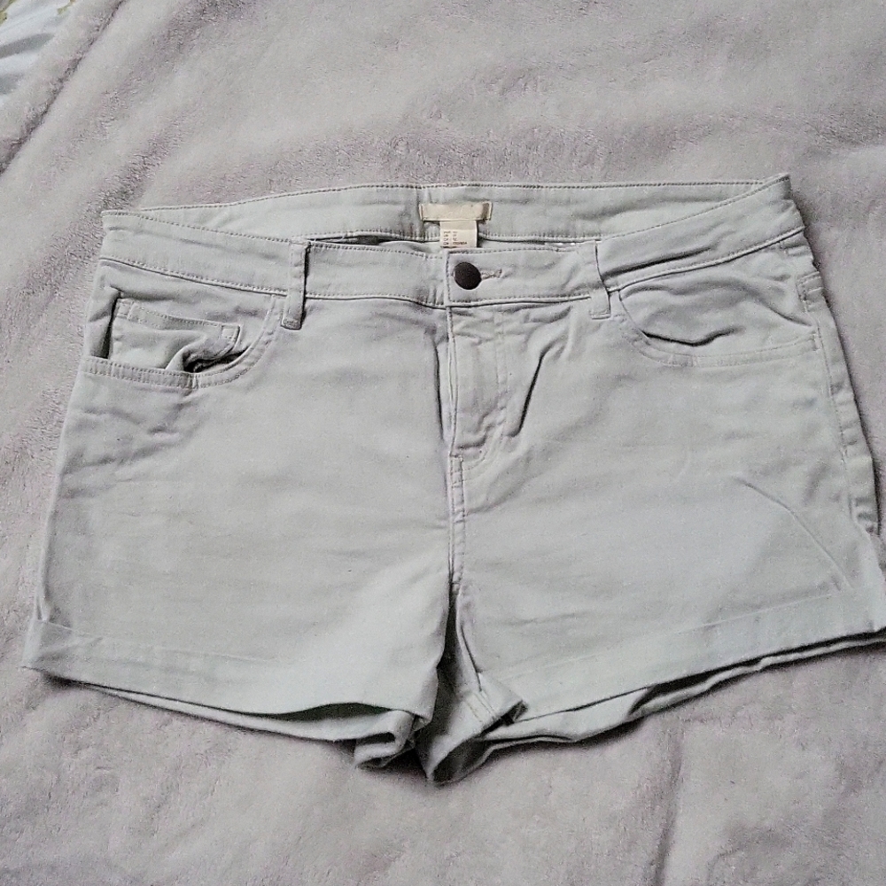 H&M Denim Shorts | Size 12 | Mint